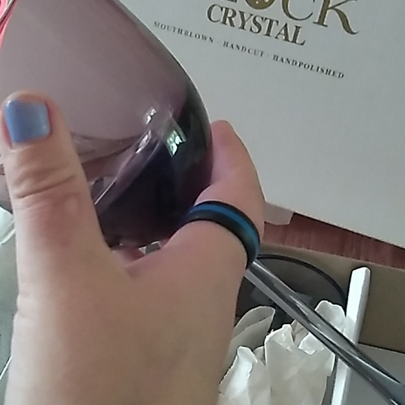 Veneto Amethyst Stemless Wine Glass, Set of 4 – Godinger Amethyst crystalline hand blown wine glasses